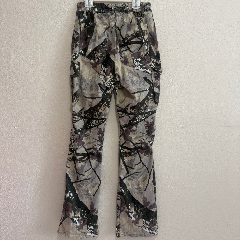 Smoke Rise Red Camo Cargo Pants Women's Size M Flare Leg Graphic Print Like New! - Picture 11 of 16